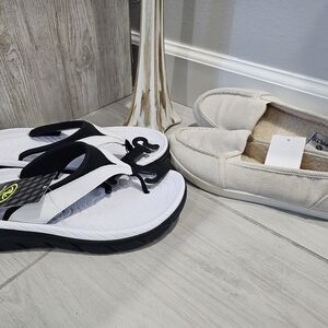 Womens White Sandals Flats Shoes Lot Size 8